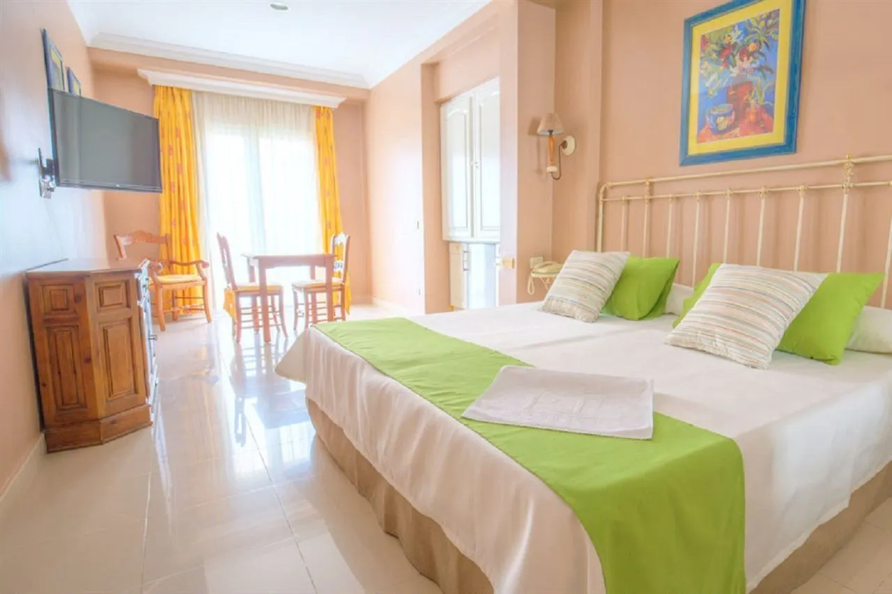 Hotel Rf Astoria - Adults Only Puerto de la Cruz  3*, Puerto de la Cruz (Tenerife) Spagna